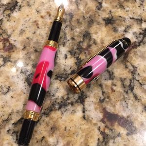 Meet your Posher, Warren